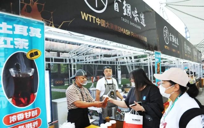 场看比赛！凭当日场馆票免费入园OG真人在大满贯公园“躺”在现(图11)