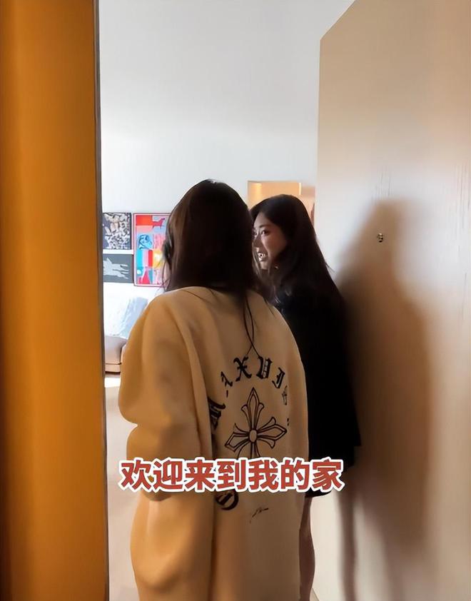 子、买菜住150平豪宅一年赚40万OG网站香港美女麻将馆打工帮忙带孩(图10)