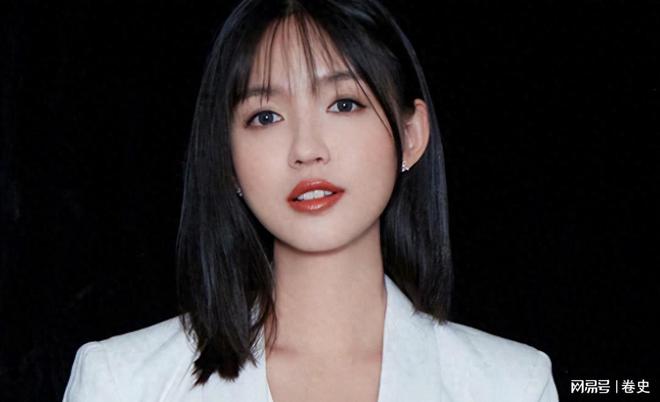 怀孕6个月上春晚站C位真人生赢家OG网站艳压奚梦瑶拒嫁30亿豪门(图19)