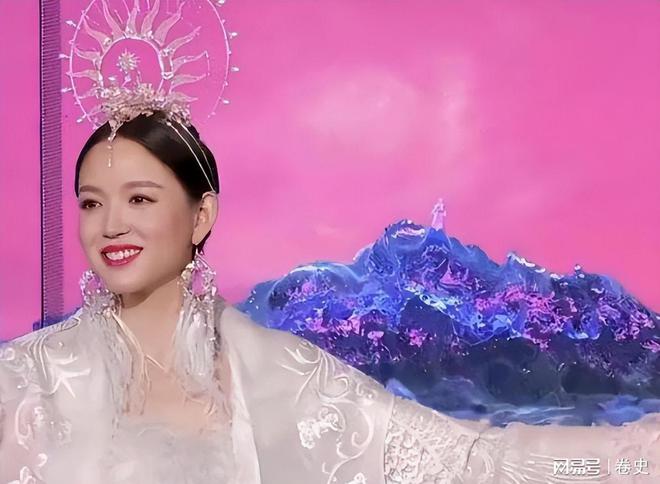 怀孕6个月上春晚站C位真人生赢家OG网站艳压奚梦瑶拒嫁30亿豪门(图18)